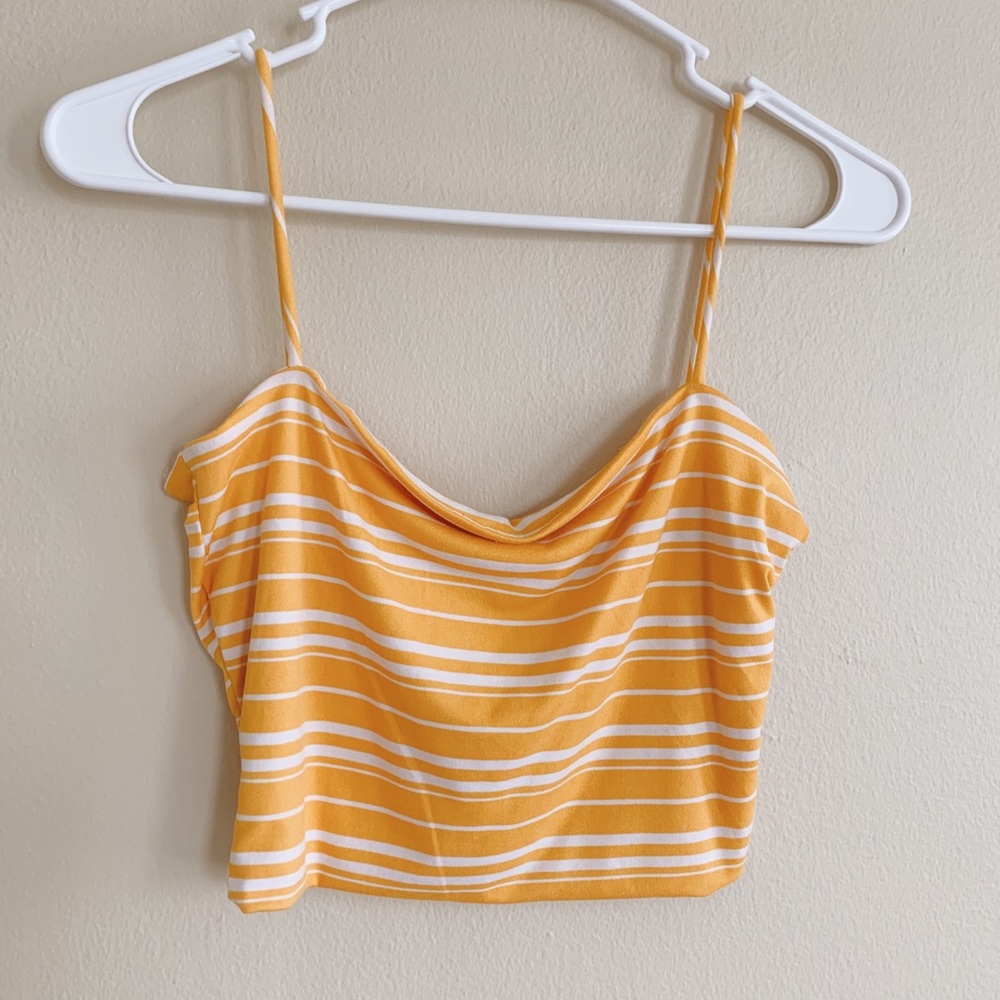 ❗️SOLD❗️Lovely Bubbly top - Picture 3 of 4